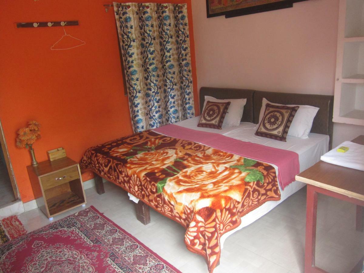 Kedar Guest House -Feel At Home Varanasi Exterior foto