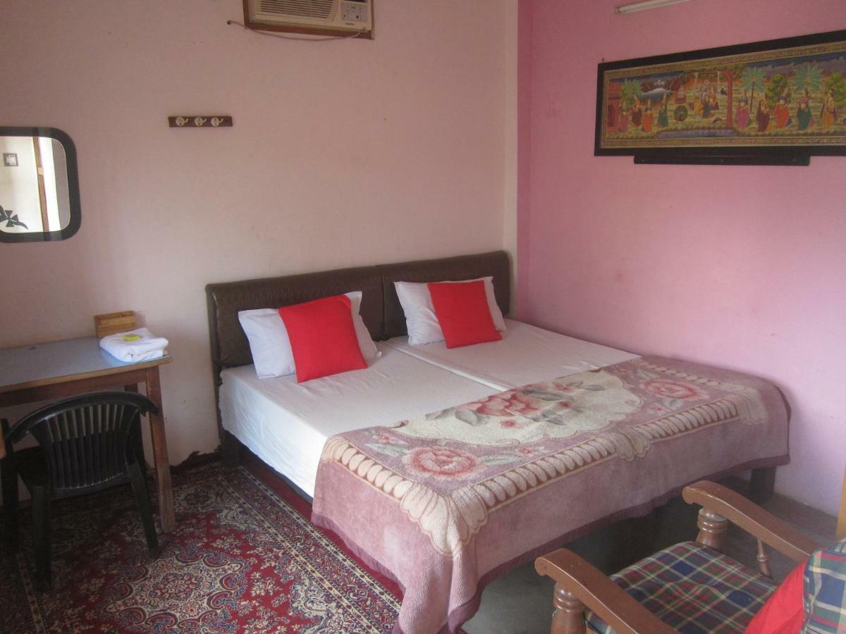 Kedar Guest House -Feel At Home Varanasi Exterior foto