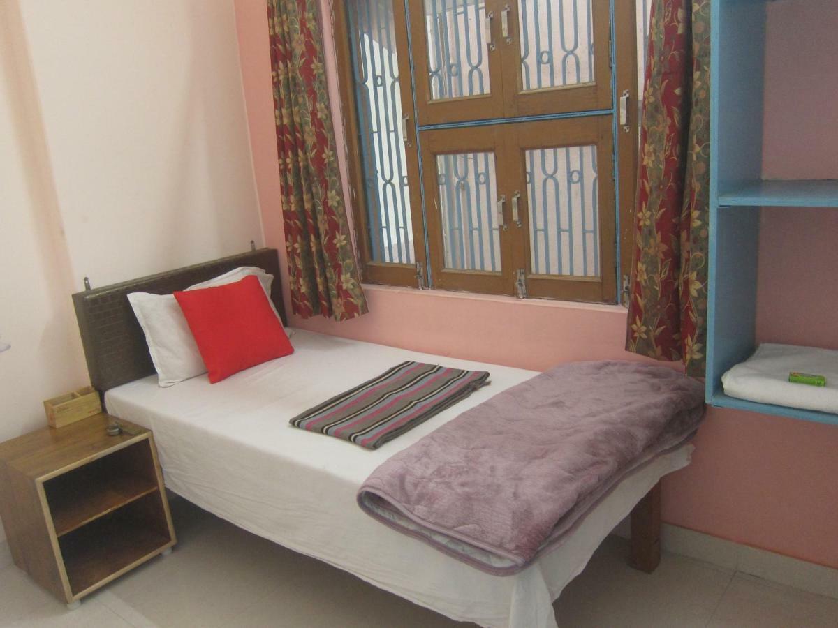 Kedar Guest House -Feel At Home Varanasi Exterior foto