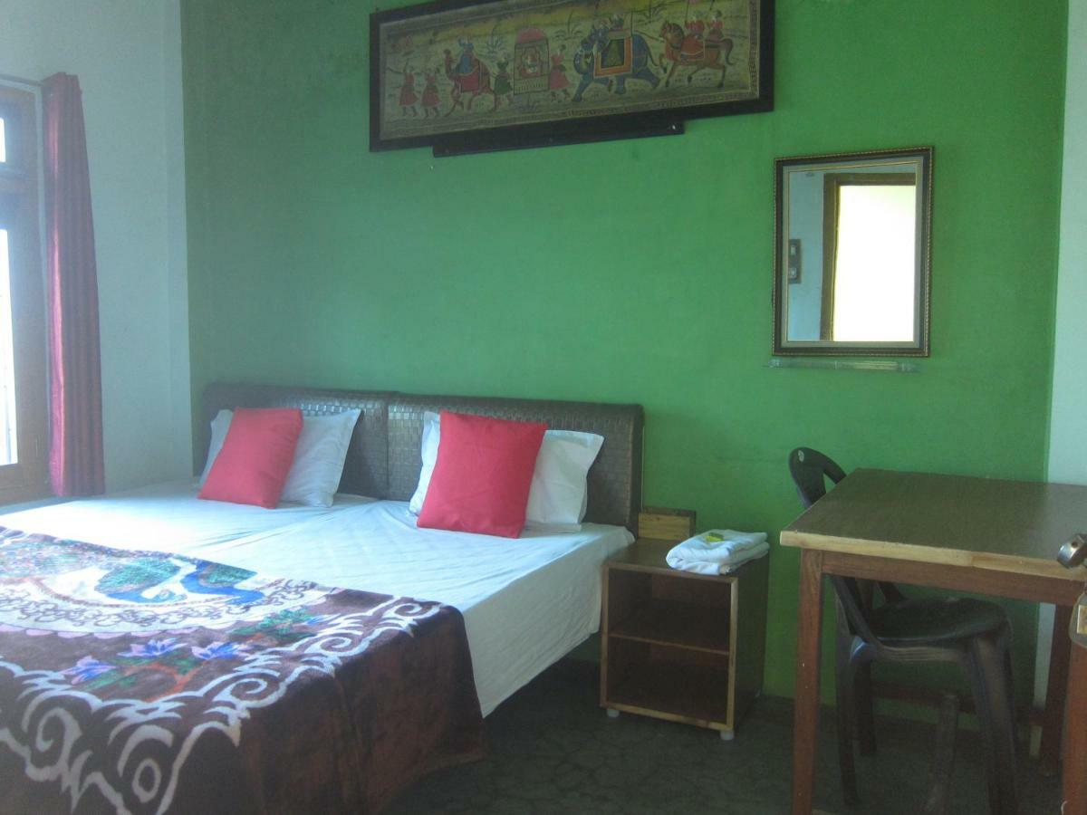 Kedar Guest House -Feel At Home Varanasi Exterior foto
