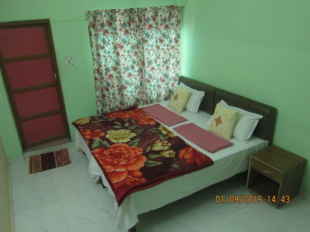 Kedar Guest House -Feel At Home Varanasi Exterior foto