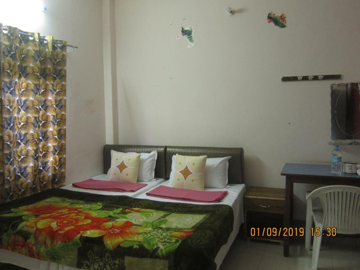 Kedar Guest House -Feel At Home Varanasi Exterior foto